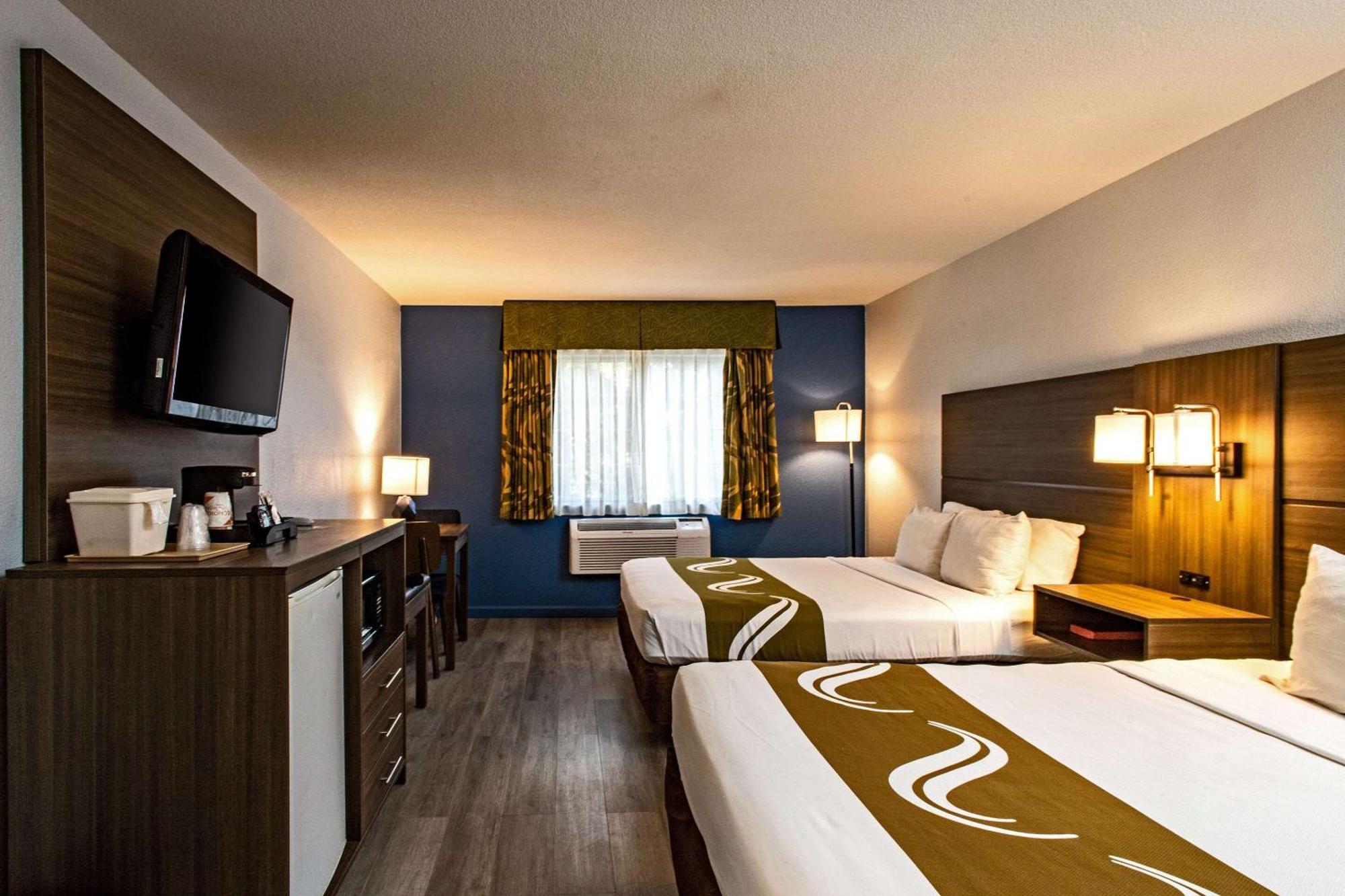 Quality Inn & Suites Tulare Exterior foto